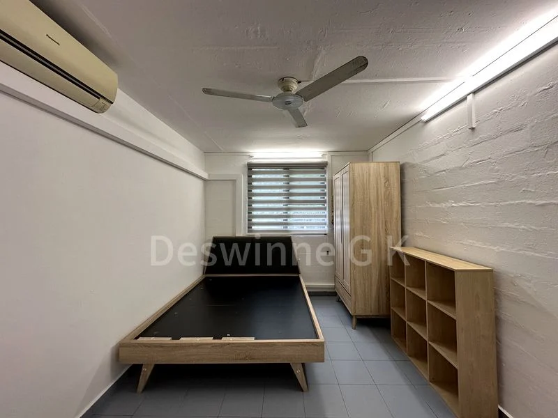 3 Room (3S) HDB for Rent in  12 Taman Ho Swee - Image 5