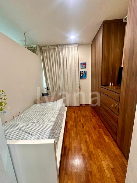 4 Bed Condo for Sale in  90 Holland Road - Image 9