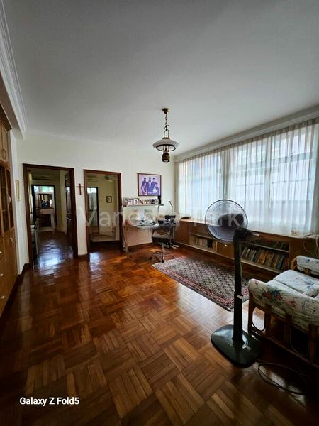 6 Bed Semi-Detached House (Landed) for Sale in  Kechubong Terrace - Image 14