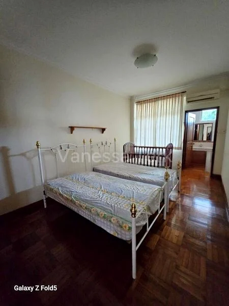 6 Bed Semi-Detached House (Landed) for Sale in  Kechubong Terrace - Image 12