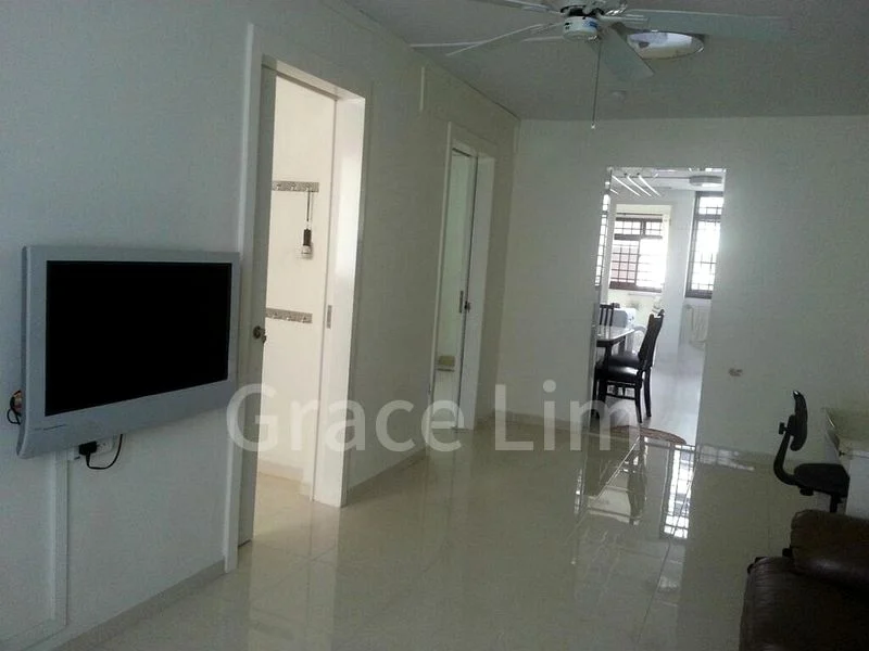3 Room (3I) HDB for Rent in  6 Ghim Moh Road - Image 1