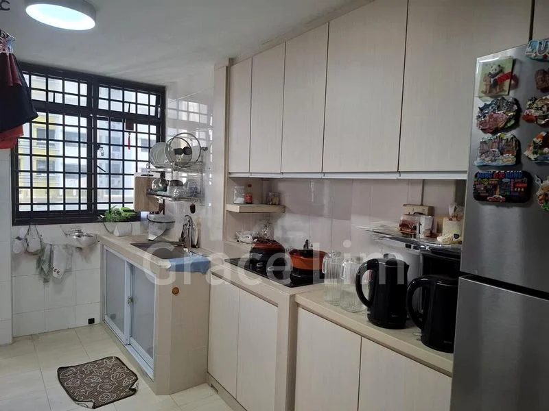 3 Room (3I) HDB for Rent in  6 Ghim Moh Road - Image 2
