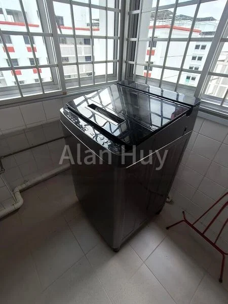 Common Room (HDB) for Rent in 187B Rivervale Drive - Image 11