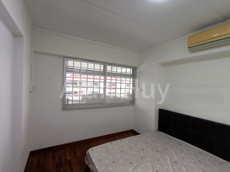 Common Room (HDB) for Rent in 187B Rivervale Drive - Image 2