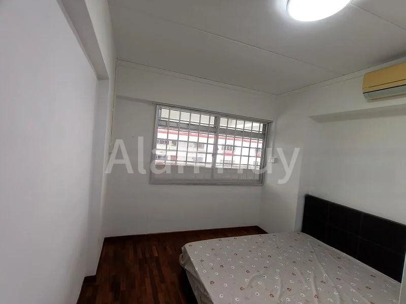Common Room (HDB) for Rent in 187B Rivervale Drive - Image 1