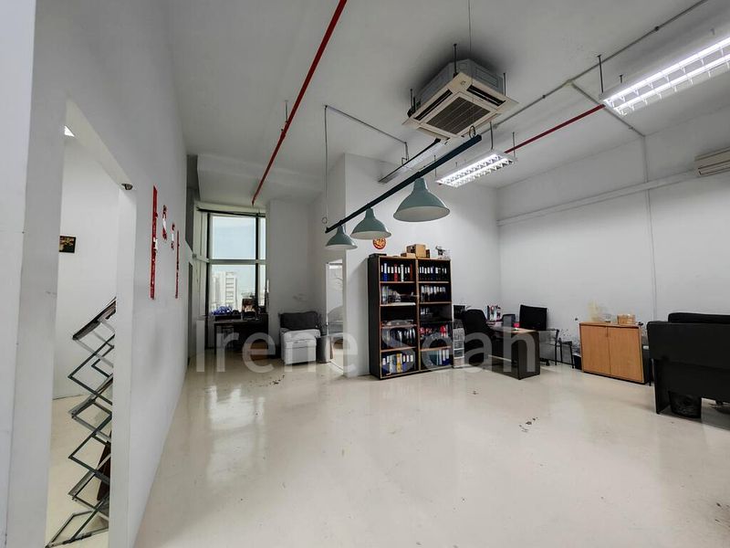 Light Industrial (B1) for Rent: Oxley BizHub - Image 2