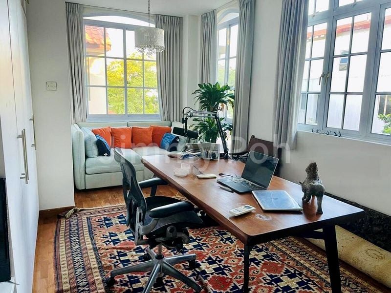 6 Bed Corner Terrace (Landed) for Sale in  Eastwood Walk Gardens - Image 3