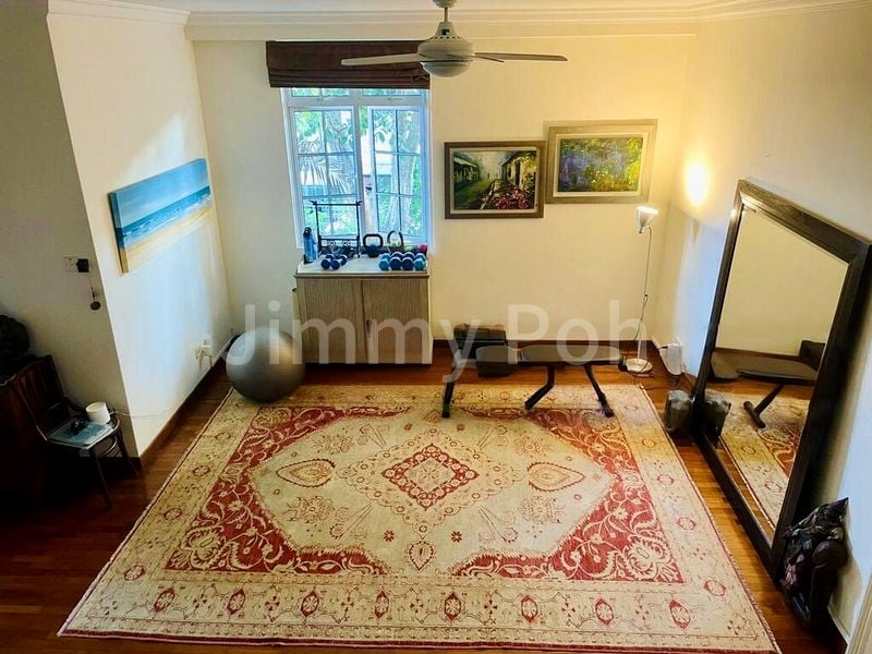 6 Bed Corner Terrace (Landed) for Sale in  Eastwood Walk Gardens - Image 6