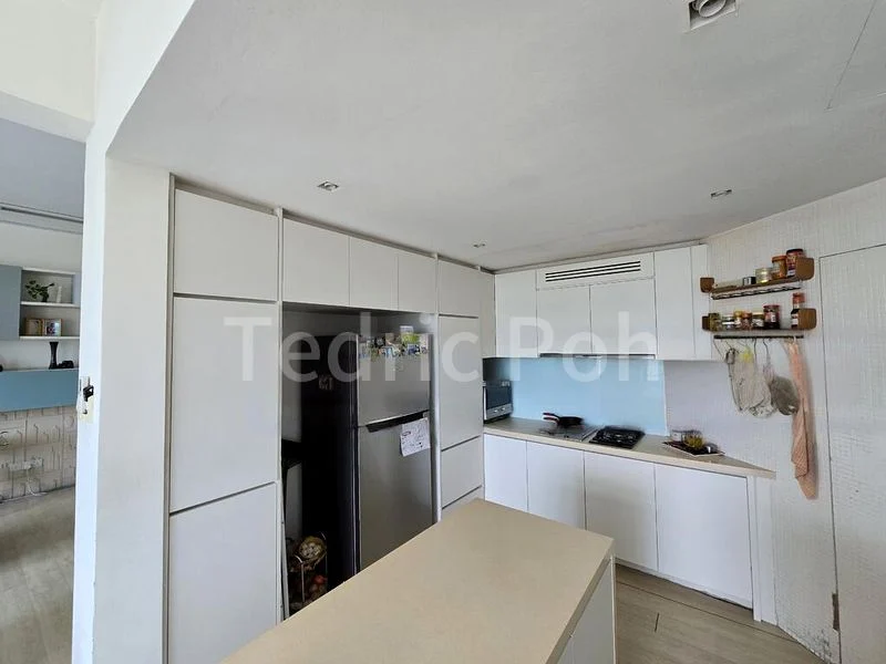 3 Bed Condo for Rent in  The Atria At Meyer - Image 8