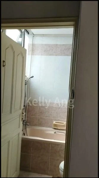 Room (Condo) for Rent in  Elizabeth Tower - Image 3