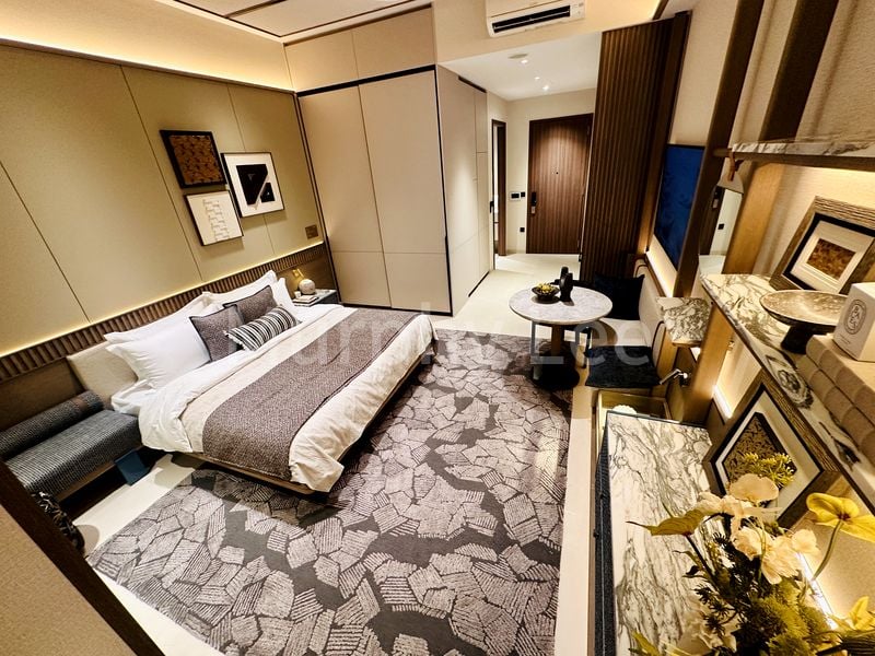 Studio Condo for Sale in The Robertson Opus / Robertson Opus - Image 1