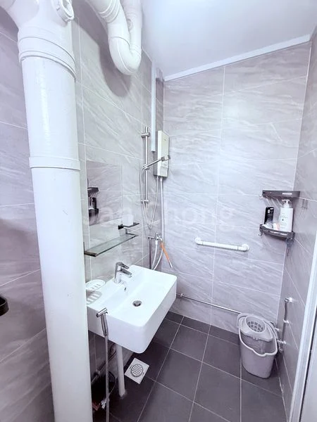 4 Room (4A) HDB for Rent in  749 Jurong West Street 73 - Image 4