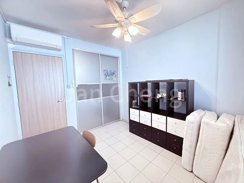 4 Room (4A) HDB for Rent in  749 Jurong West Street 73 - Image 5