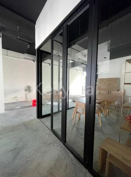 Shop / Shophouse for Sale: Selaseh, 2-Storey Corner Shophouse - Image 4