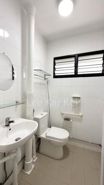 Common Room (HDB) for Rent in  709 Ang Mo Kio Avenue 8 - Image 1