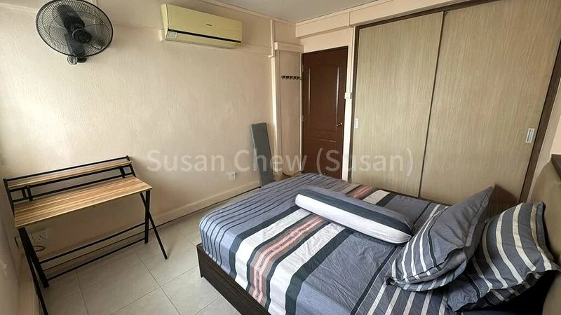 Room (HDB) for Rent in  407 Pandan Gardens - Image 4