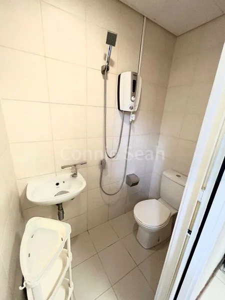 Room (Condo) for Rent in The Sail @ Marina Bay - Image 14