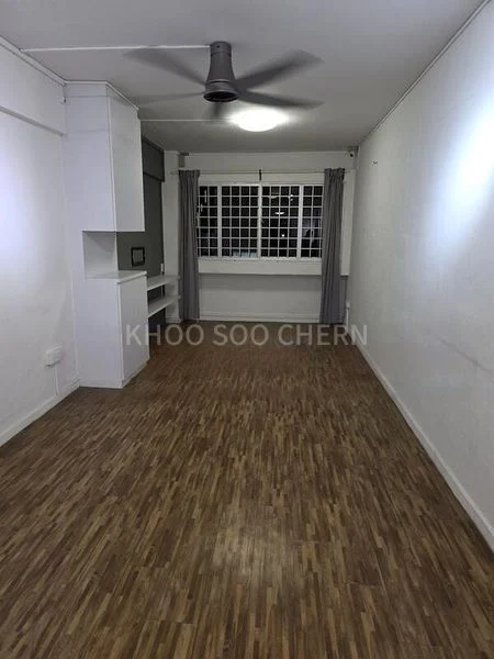 3 Room (3NG) HDB for Rent in 201E Tampines Street 23 - Image 3