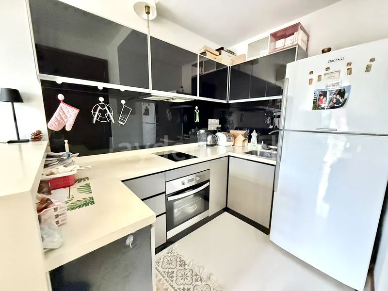 1 Bed Apartment (Condo) for Sale in  Isuites @ Marshall - Image 3