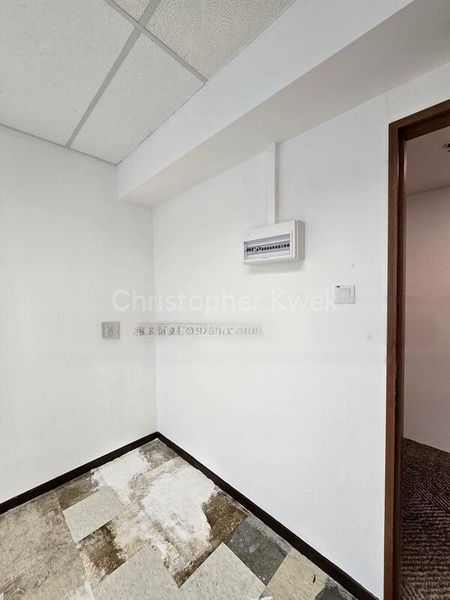 Office for Rent: Hong Leong Building - Image 2