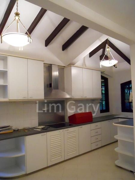 3 Bed Semi-Detached House (Landed) for Rent in College Green - Image 6