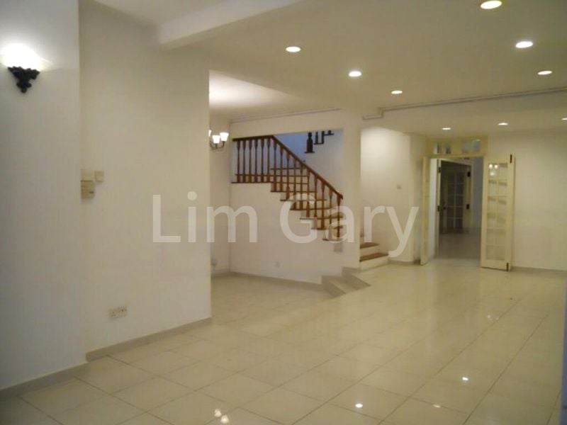 3 Bed Semi-Detached House (Landed) for Rent in College Green - Image 4