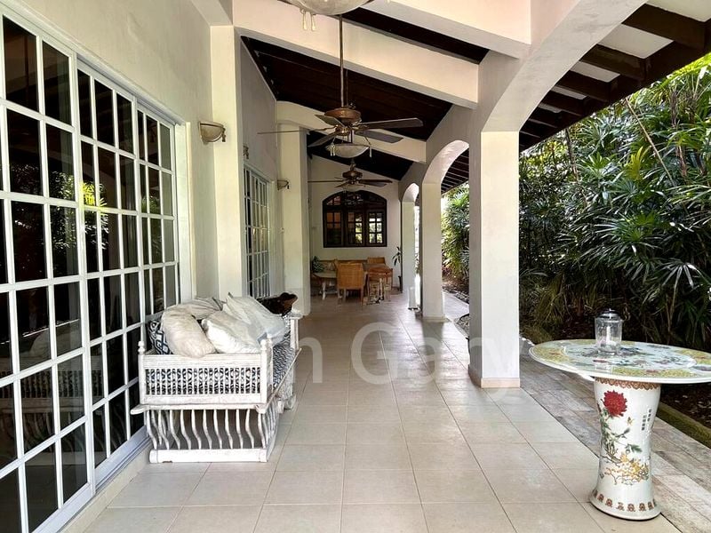 3 Bed Semi-Detached House (Landed) for Rent in College Green - Image 2