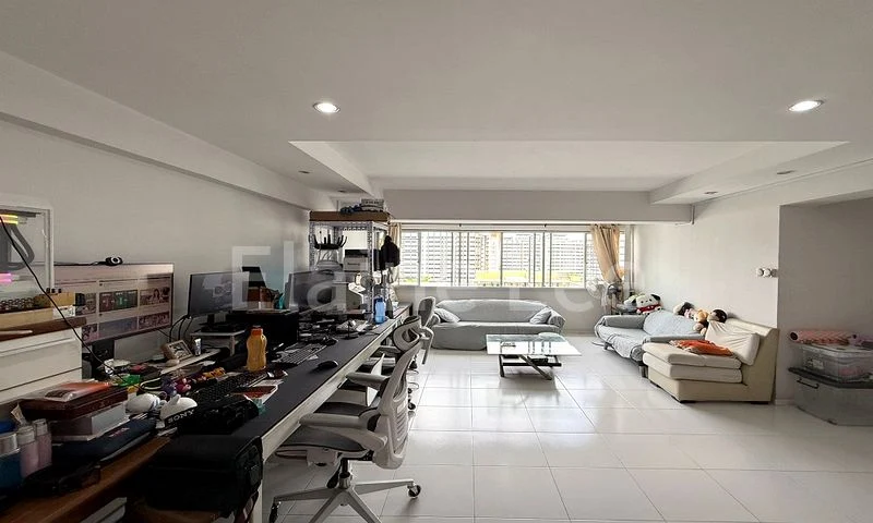 Executive HDB for Sale in  225C Compassvale Walk - Image 4