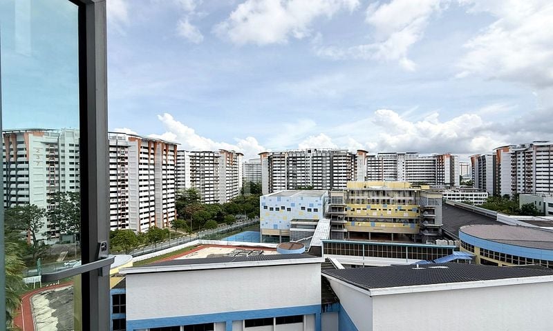 Executive HDB for Sale in  225C Compassvale Walk - Image 2
