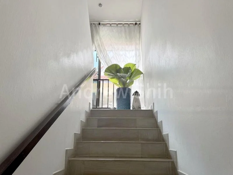 5 Bed Semi-Detached House (Landed) for Sale in  Hougang Avenue 2 - Image 3