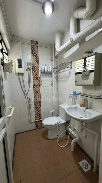 4 Room (4A) HDB for Sale in  164 Woodlands Street 13 - Image 2