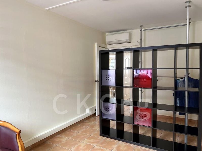 5 Room (5I) HDB for Rent in  473 Pasir Ris Drive 6 - Image 2