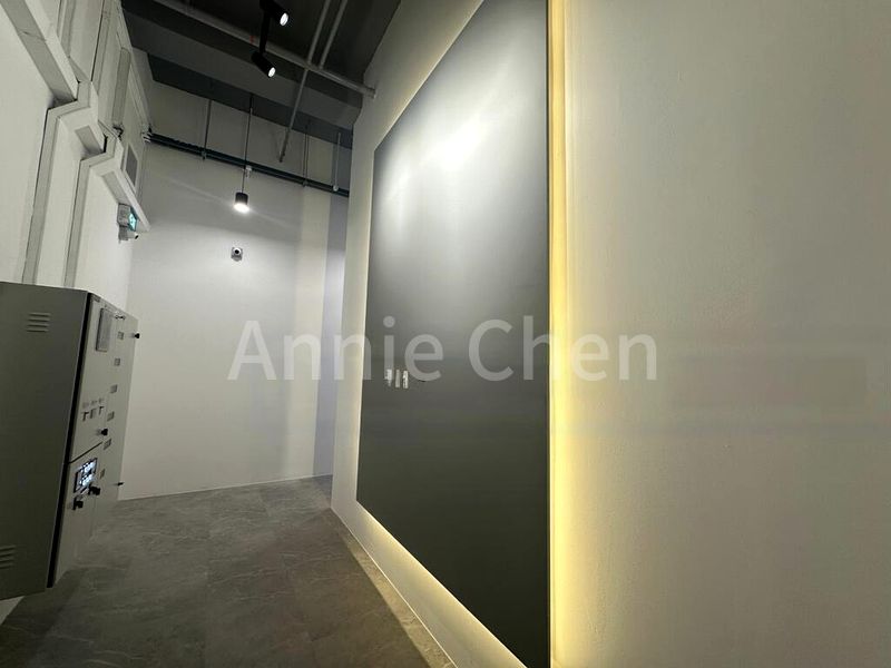 Light Industrial (B1) for Rent: Sindo Industrial Building - Image 8