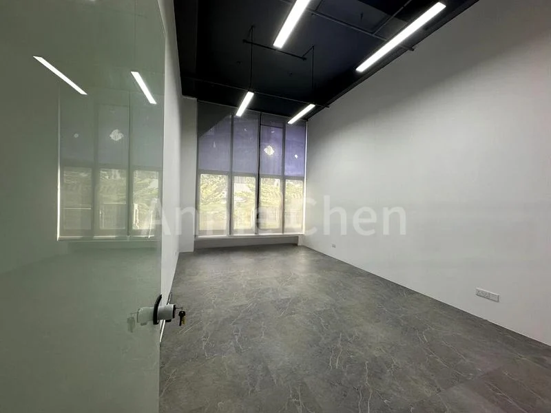 Light Industrial (B1) for Rent: Sindo Industrial Building - Image 3