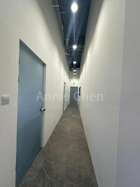 Light Industrial (B1) for Rent: Sindo Industrial Building - Image 4
