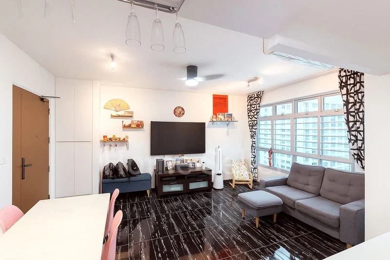 3 Room (3A) HDB for Sale in 104A Canberra Street - Image 1