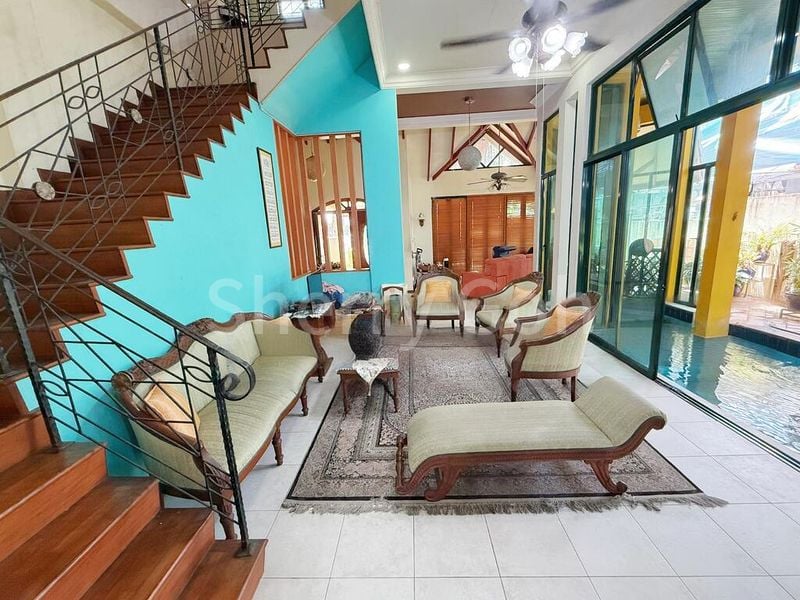 6 Bed Semi-Detached House (Landed) for Sale in Jalan Waringin - Image 1