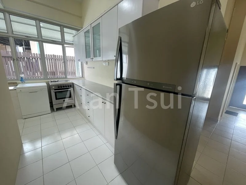 Common Room (Landed) for Rent in  Joo Chiat Avenue - Image 4