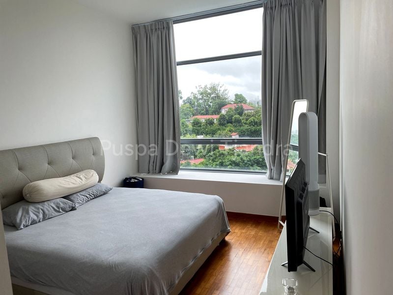 2 Bed Condo for Rent in  Viz At Holland - Image 7