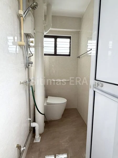 4 Room (4S) HDB for Sale in  407 Fajar Road - Image 4