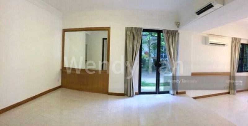 5 Bed Corner Terrace (Landed) for Sale in  Jalan Pergam - Image 2