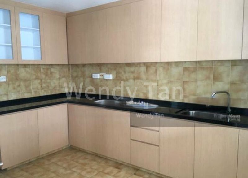 5 Bed Corner Terrace (Landed) for Sale in  Jalan Pergam - Image 7