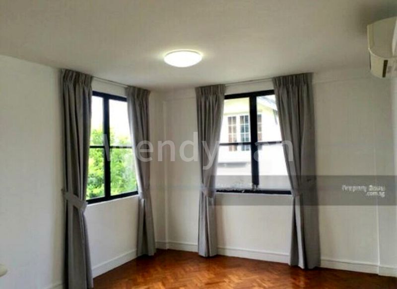 5 Bed Corner Terrace (Landed) for Sale in  Jalan Pergam - Image 6