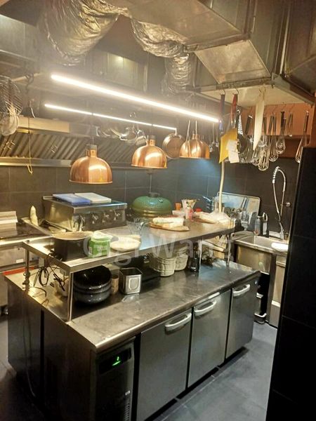 Food & Beverage for Rent: F&B Shophouse, Ground Floor, Amoy Street - Image 2