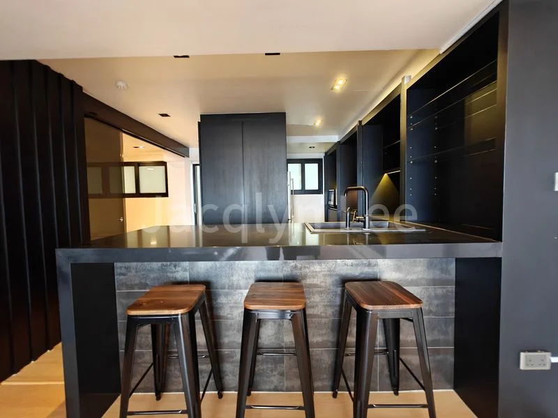 2 Bed Apartment (Condo) for Rent in International Plaza - Image 6