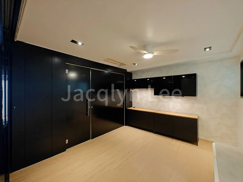 2 Bed Apartment (Condo) for Rent in International Plaza - Image 12