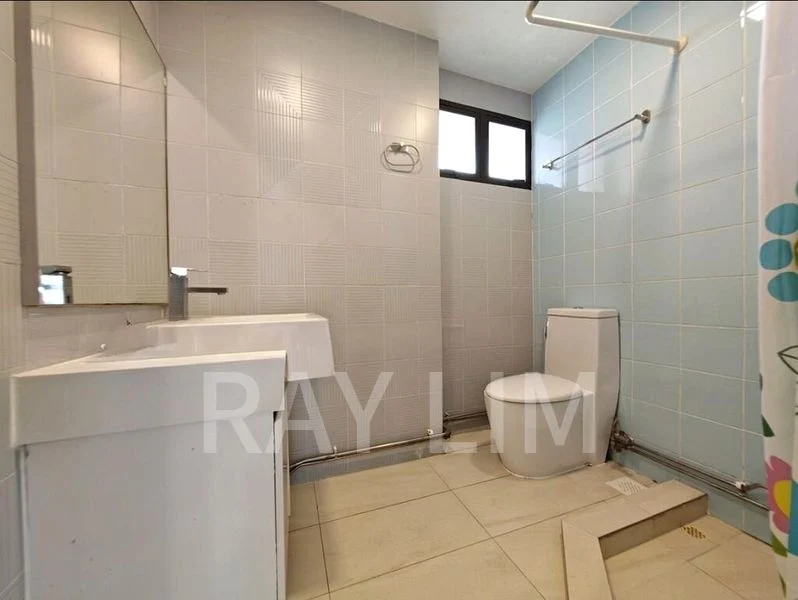 3 Bed Condo for Rent in  Parkway View - Image 4