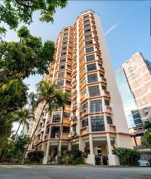 3 Bed Condo for Rent in  Parkway View - Image 2