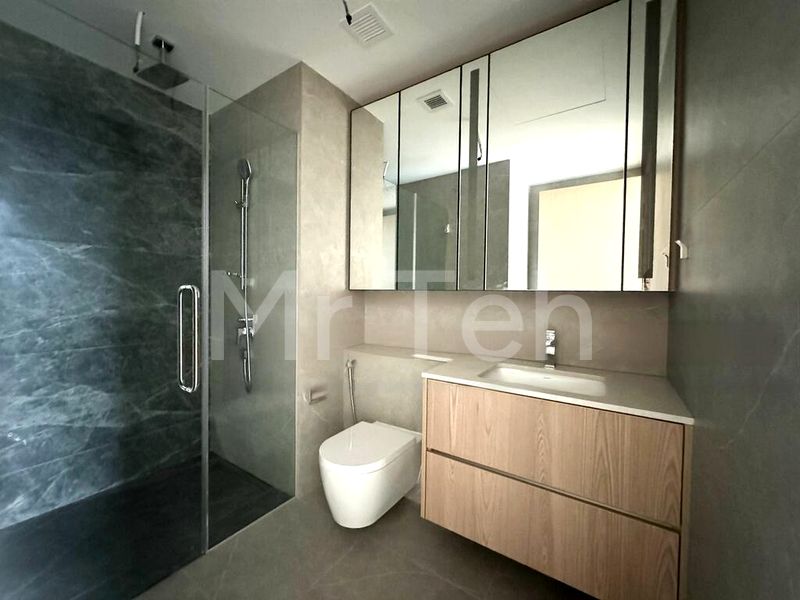 3 Bed Condo for Sale in  Peak Residence - Image 5