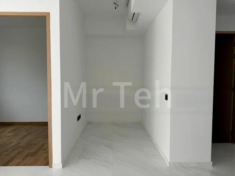 3 Bed Condo for Sale in  Peak Residence - Image 2